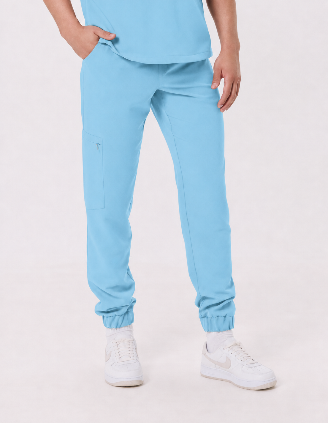 Pantalon médical homme jogger Leo, couleur bleu ciel, devant