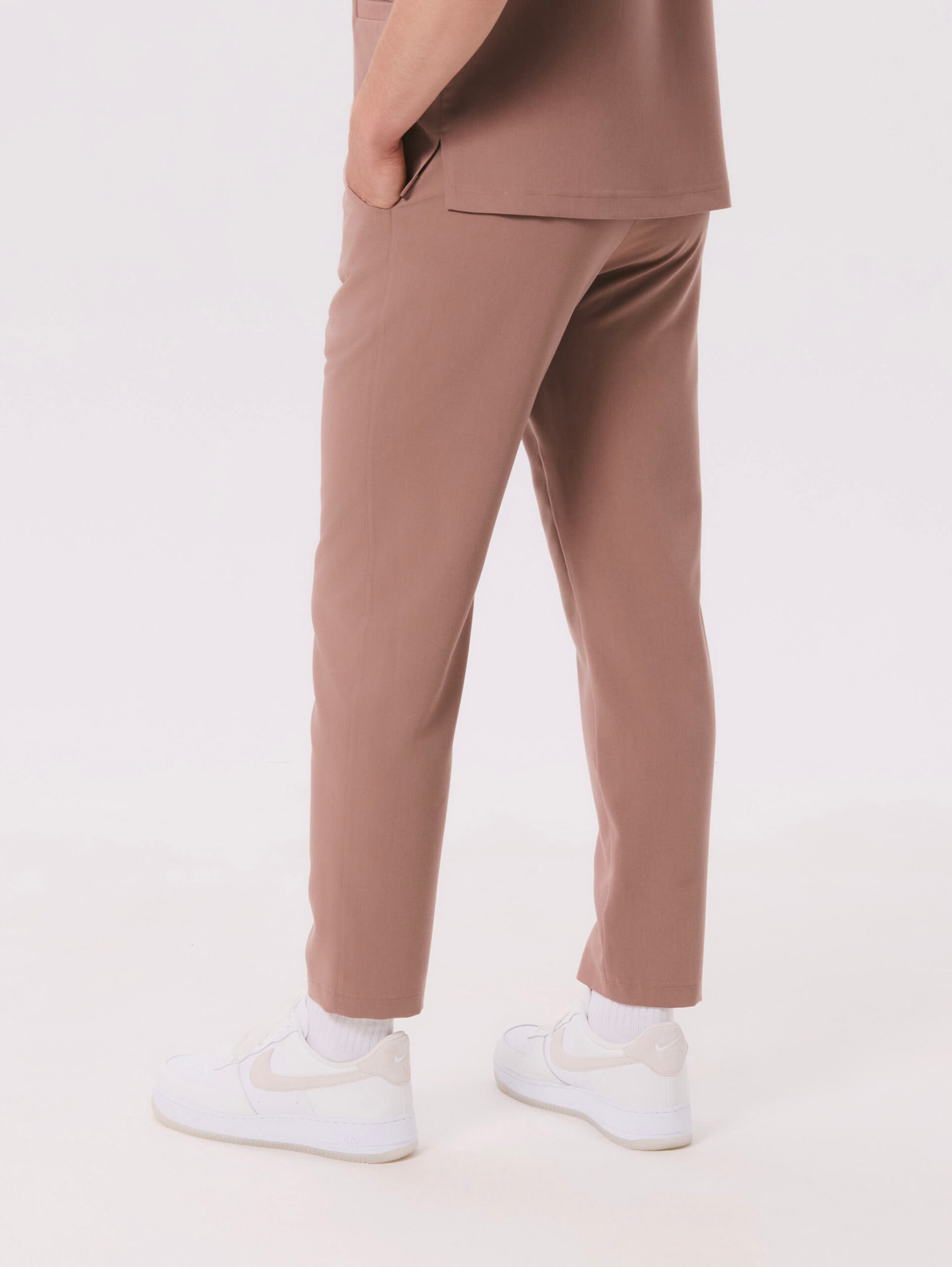 Pantalon médical homme droit Kai, couleur amande, dos
