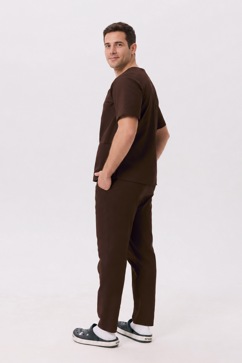 Tunique médicale homme en coton Max, couleur chocolat noir, trois-quarts