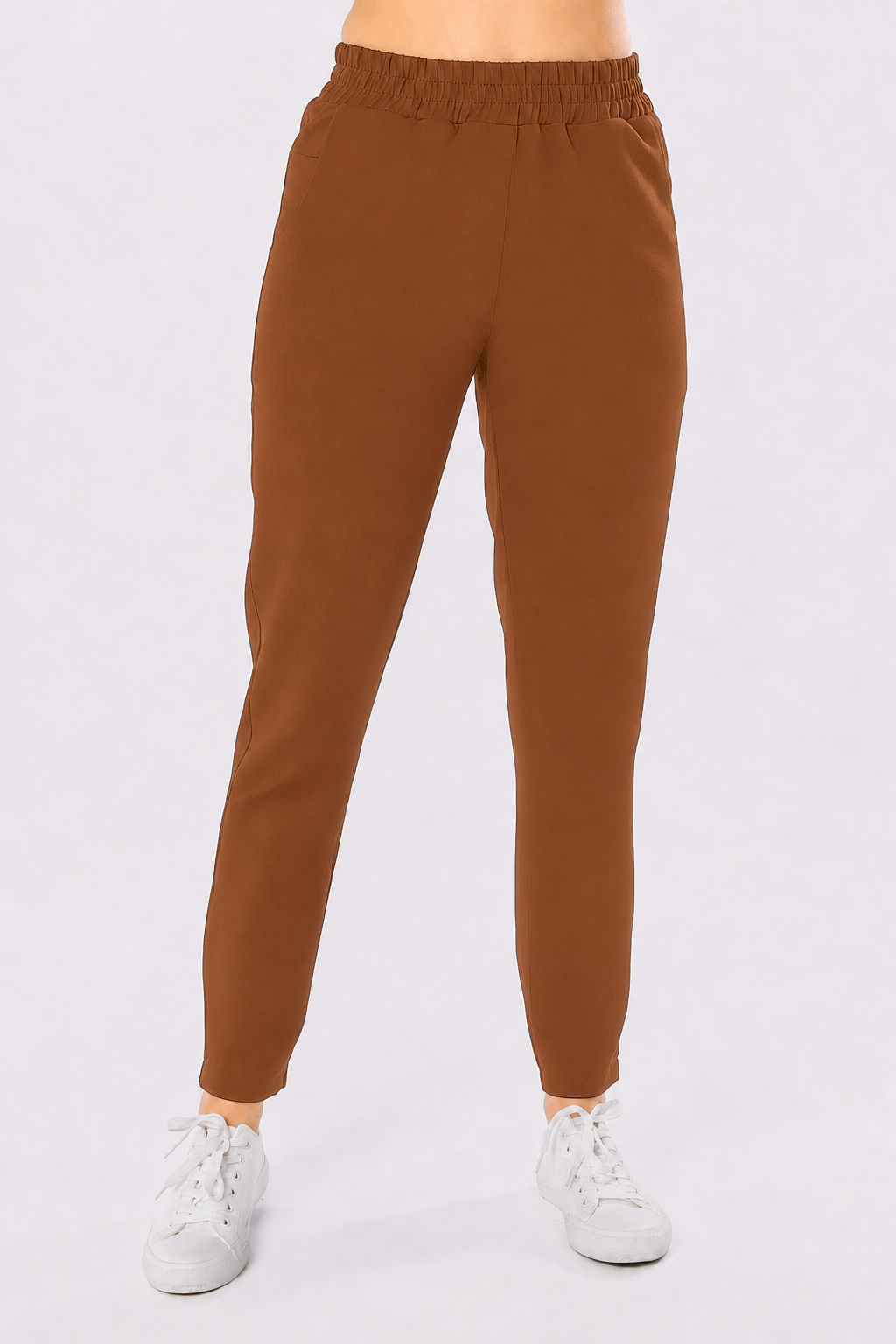 Pantalon médical femme droit Zara, couleur chocolat, devant