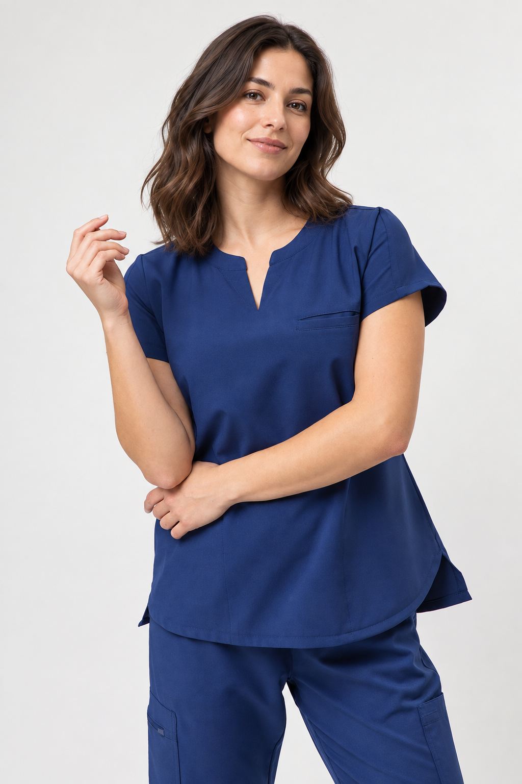 Tunique médicale femme col mao Eva, couleur bleuet, trois-quarts