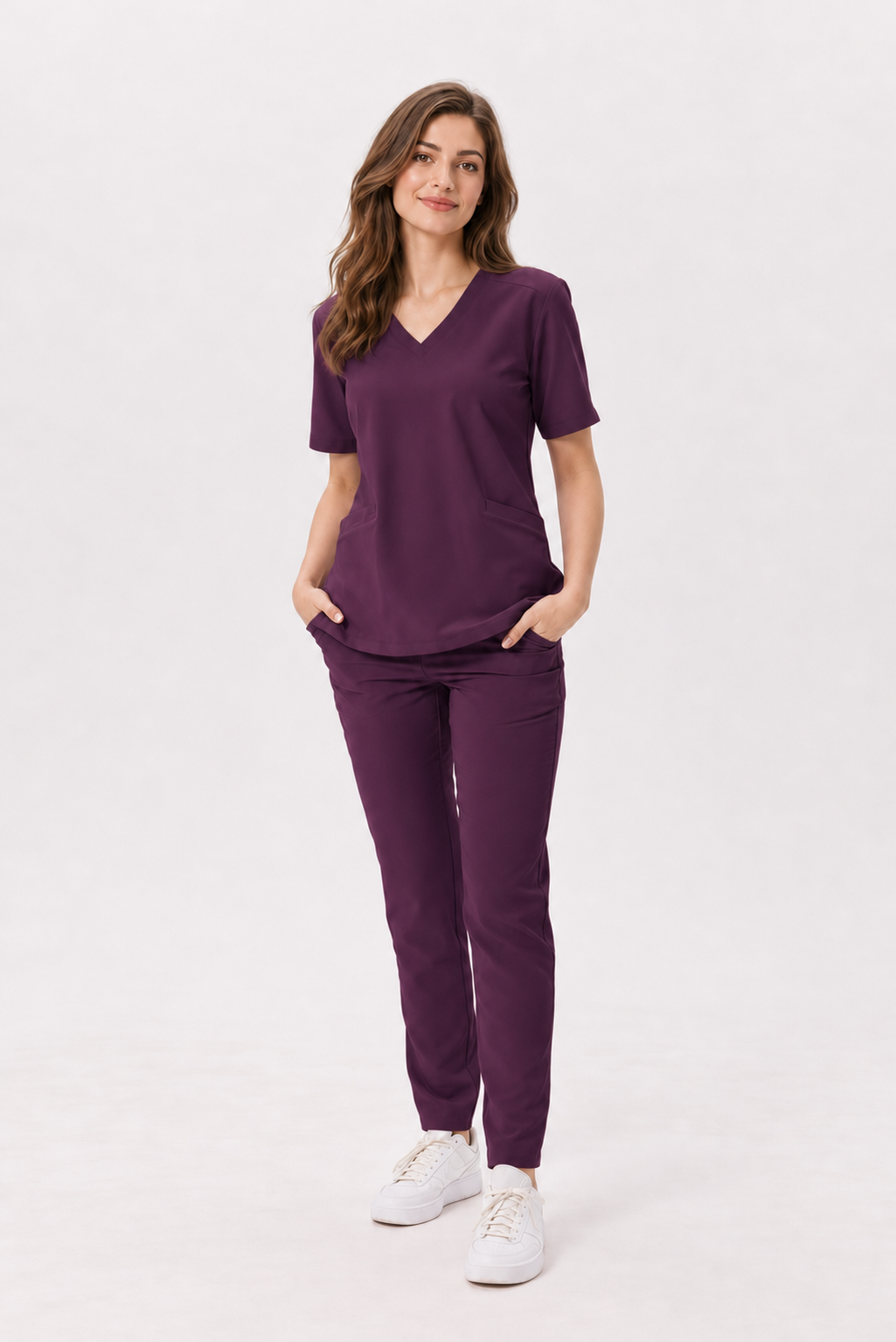 Tunique médicale femme col V Livia, couleur aubergine, devant