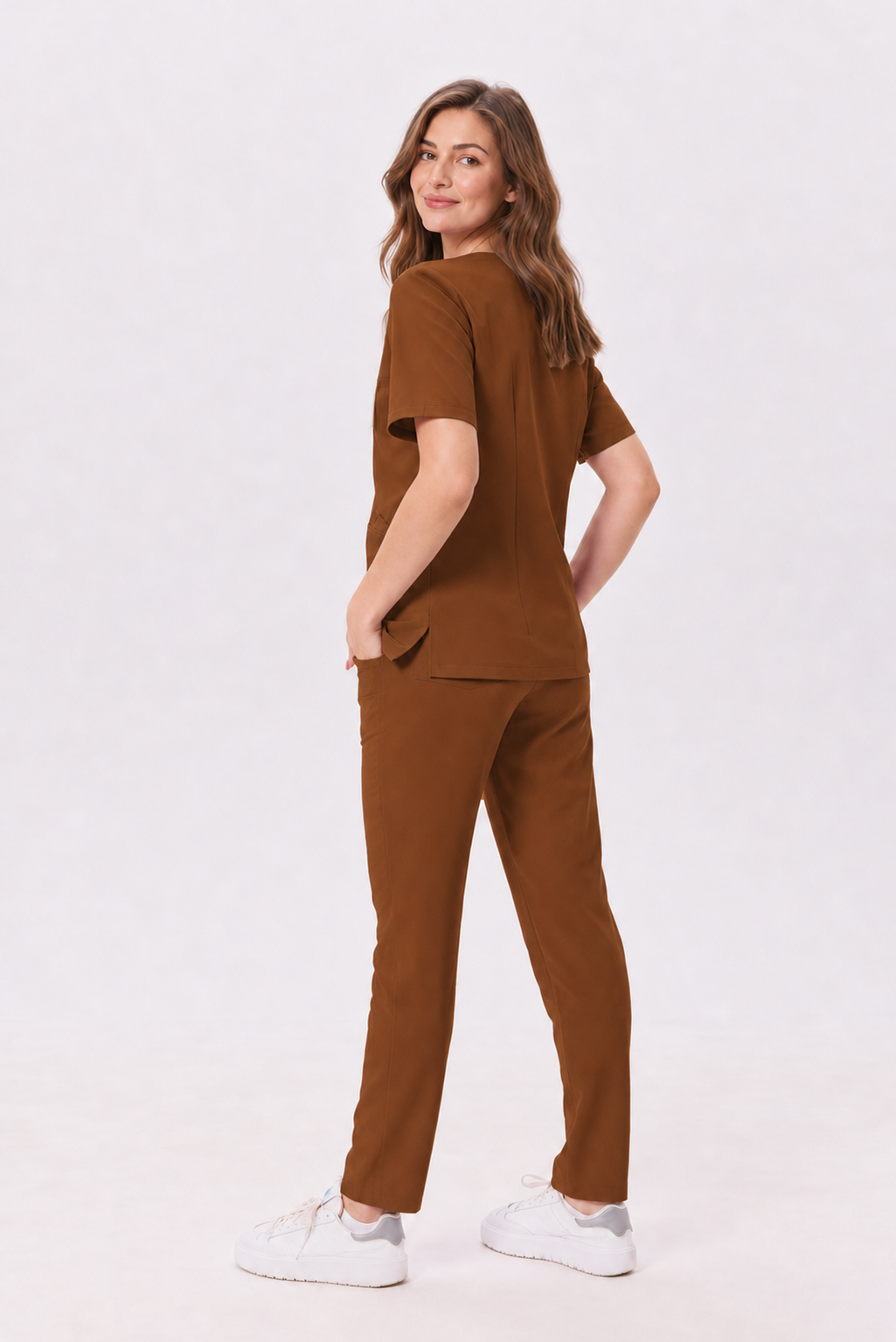Tunique médicale femme col V Livia, couleur chocolat, dos