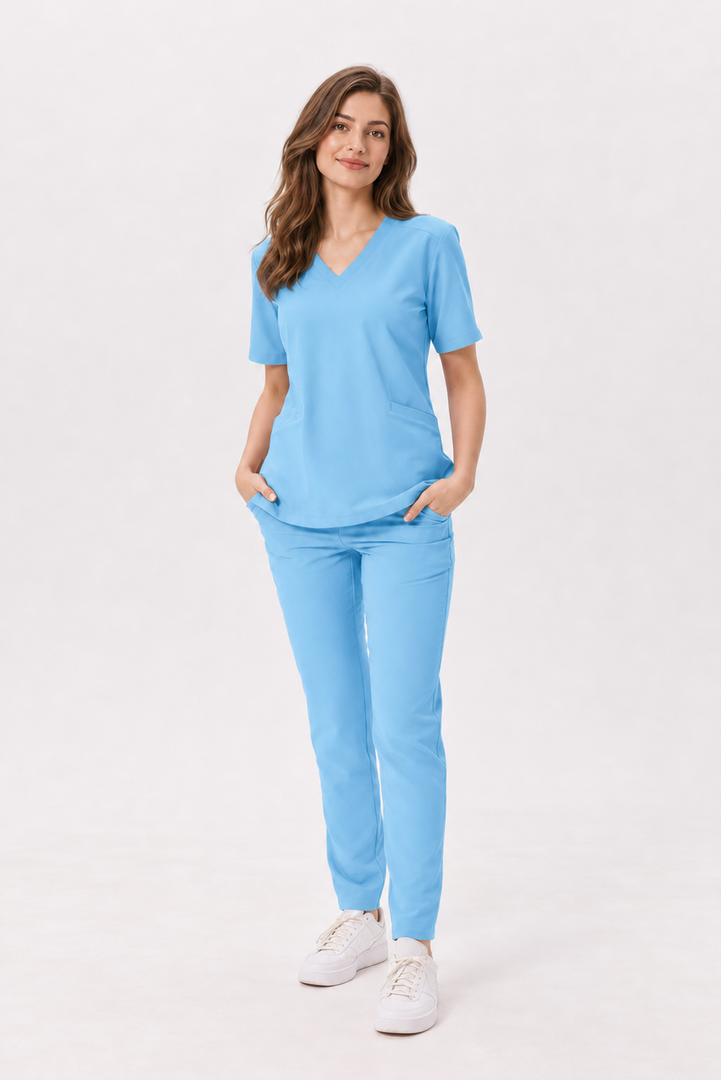 Tunique médicale femme col V Livia, couleur bleu ciel, devant